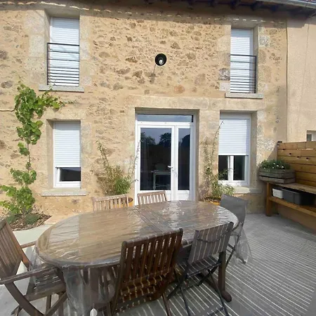 L'atelier Jolie Maison De Charme Proche Puy Dufou Holiday home La Flocelliere