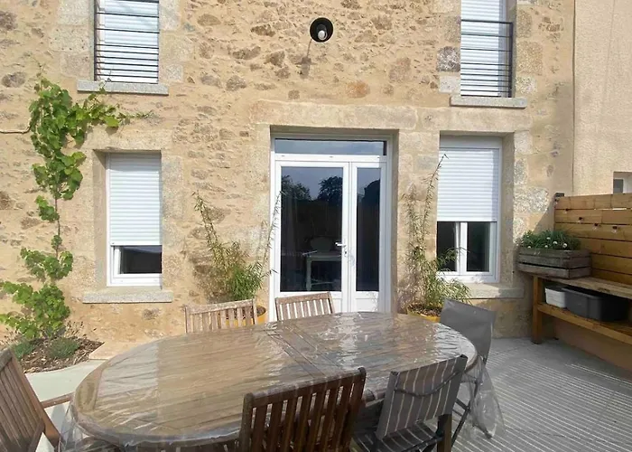 L'atelier Jolie Maison De Charme Proche Puy Dufou Holiday home La Flocelliere