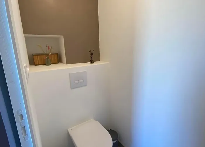 Holiday home L'atelier Jolie Maison De Charme Proche Puy Dufou