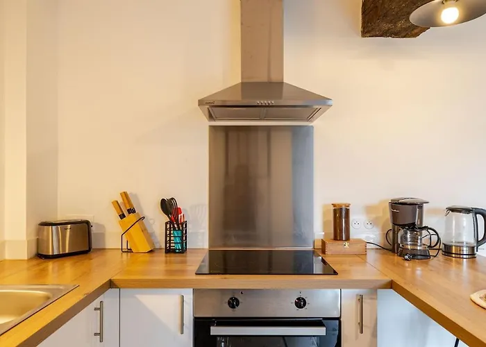 Holiday home L'atelier Jolie Maison De Charme Proche Puy Dufou